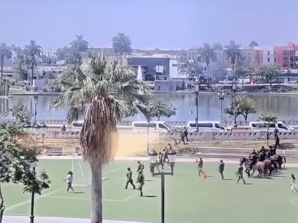 Reyna: MacArthur’s Park is melting in the dark